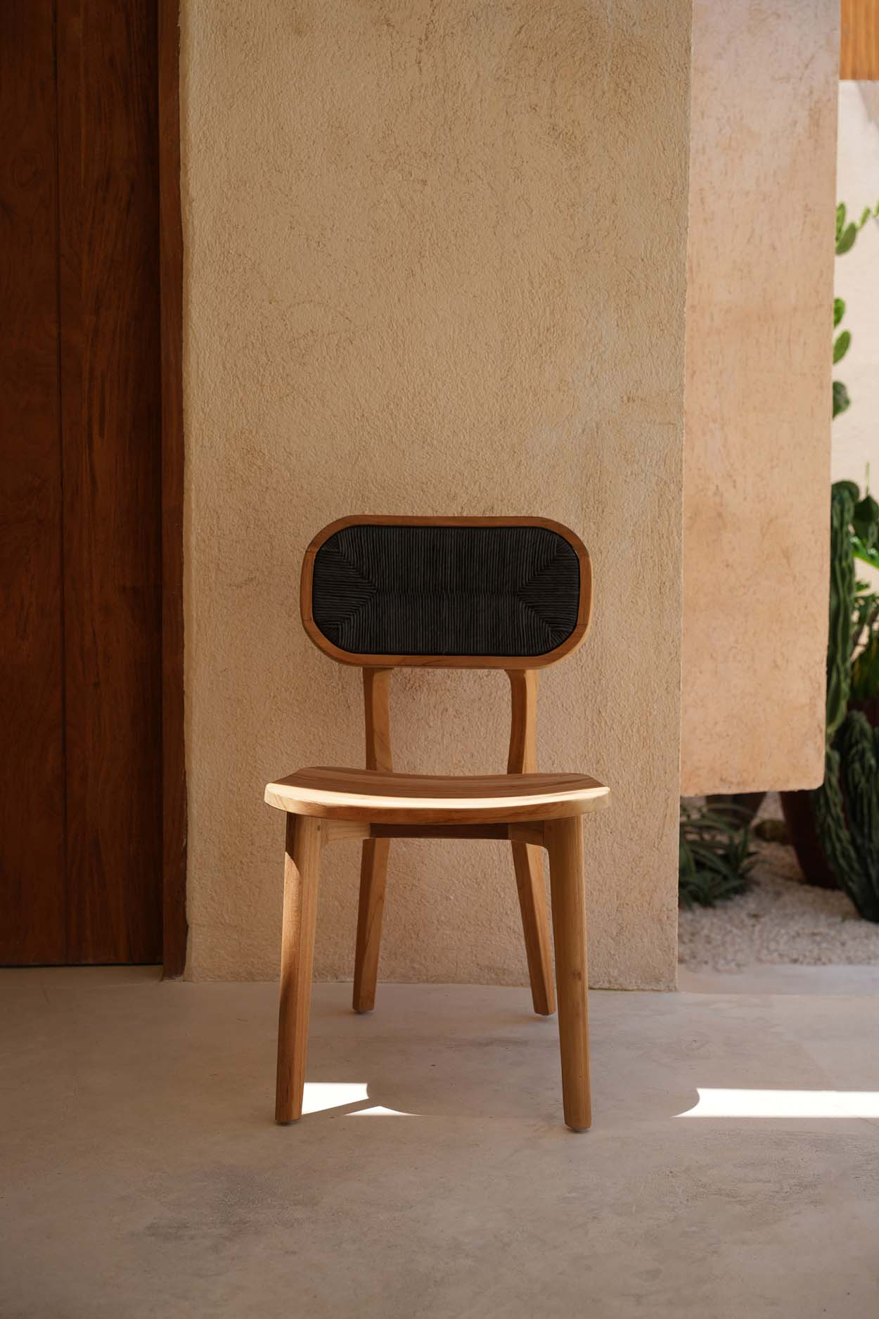 The Arigato Dining Chair - Outdoor_40