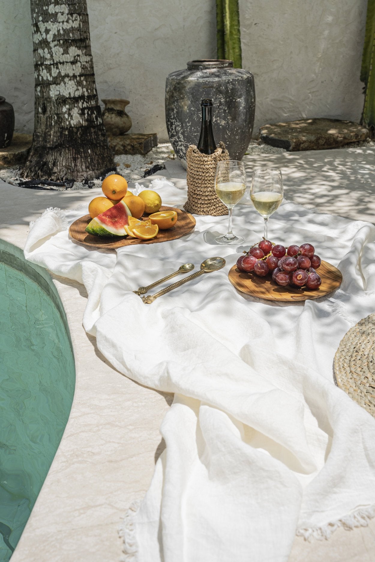 The Linen Tablecloth - White - 150x250