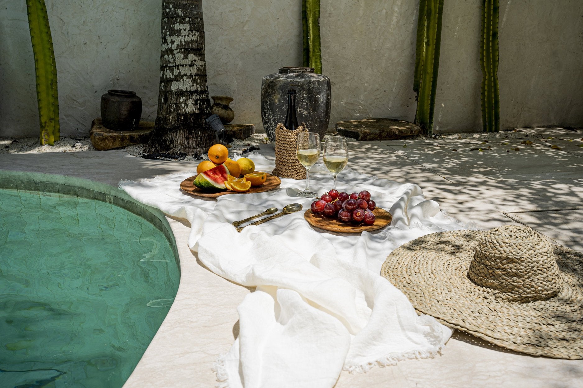 The Linen Tablecloth - White - 150x250