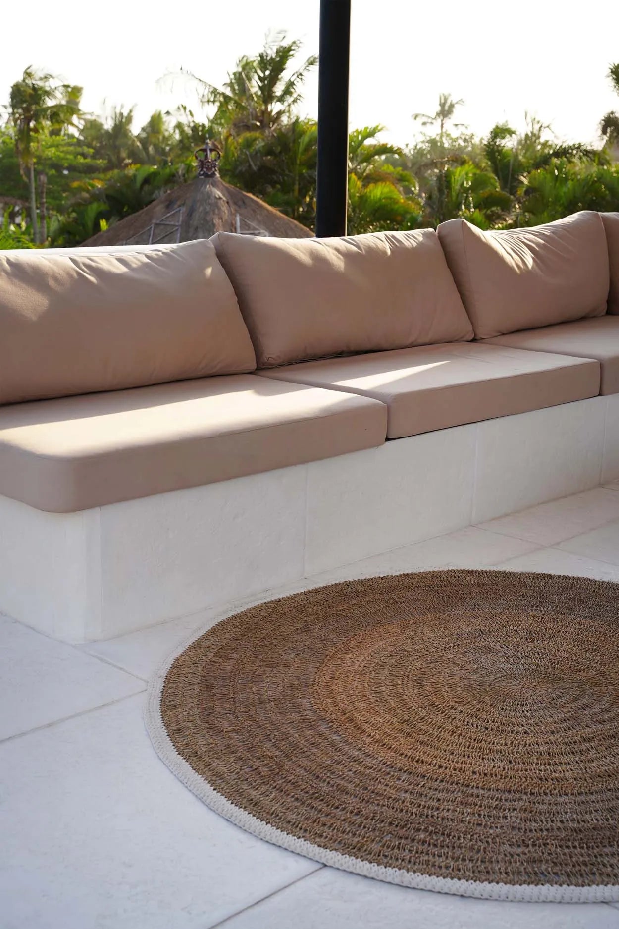 The Seagrass & Cotton Round Carpet - Natural White - 100"