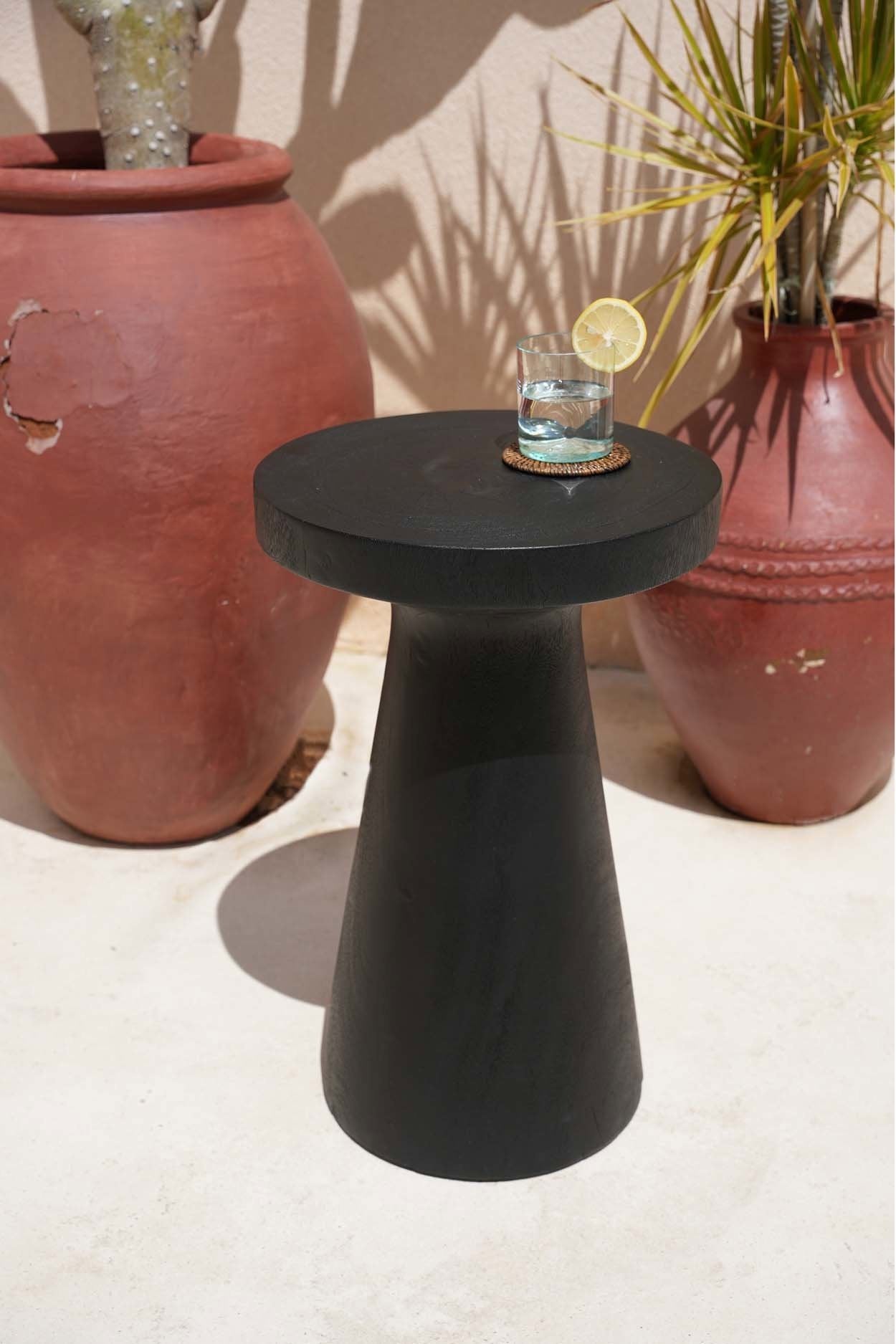 SARY side table FUJIEI 藤栄 The Fiji Side Table - Black